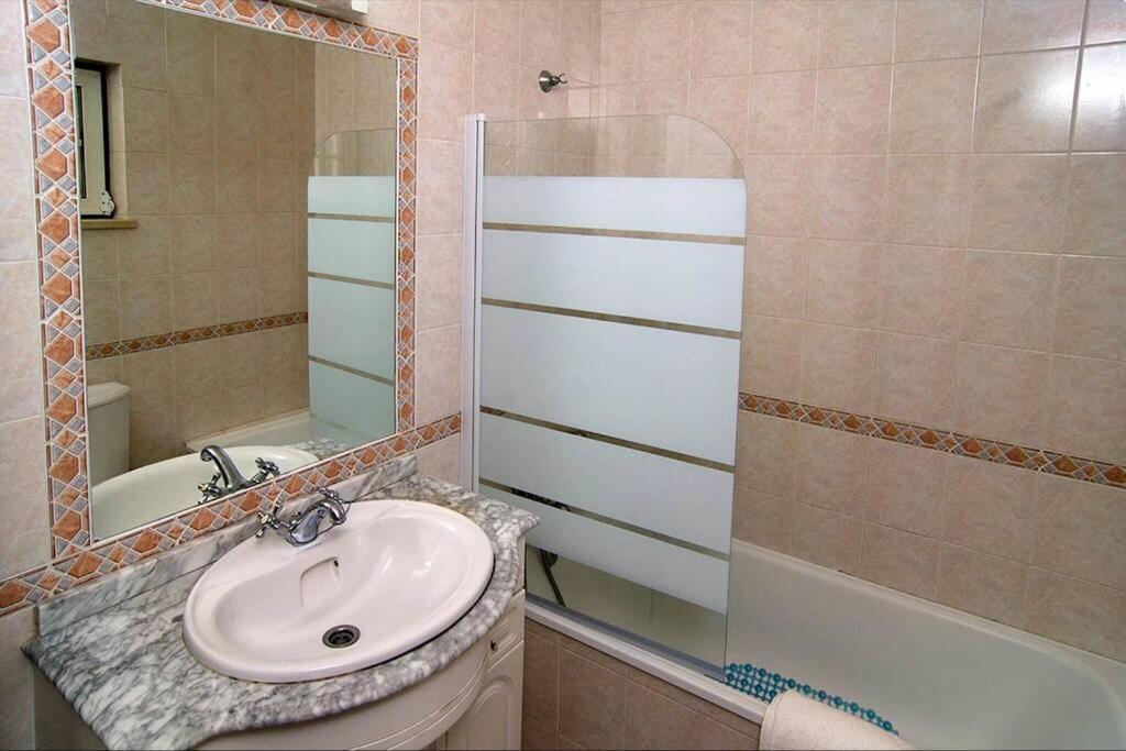 Townhouse W Beautiful Terrace - 360 Degrees Views! Apartment Lagos Luaran gambar